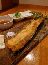 和歌山産太刀魚の豪快一本揚げ