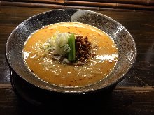 担々麺