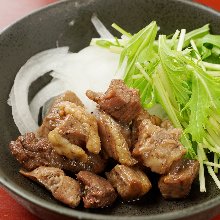 鶏肉3種の焦がしガーリック焼き