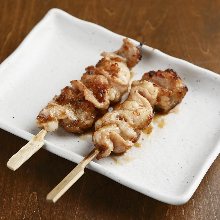 ホルモン串焼き