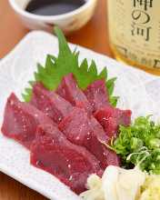 くじら赤身肉の造り