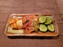 キムチ盛り合わせ