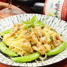 鶏せせりと旬野菜のパスタ（オイル）