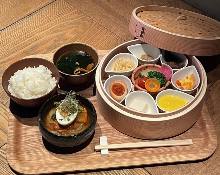 【夏季限定】韓国冷麺de御膳