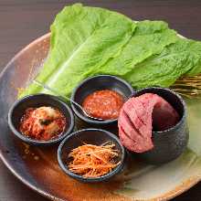 近江牛下駄カルビ　サムギョプサル風