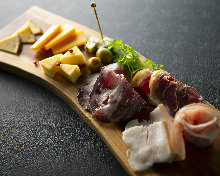 チーズ盛り合わせ