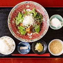 黒酢油淋鶏定食