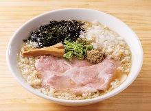 熟成醤油のダシ中華そば背脂入り