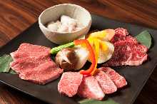 タレ肉セット（牛ホルモン・カルビ・ロース・ハラミ）