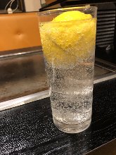 丸ごとレモンサワー