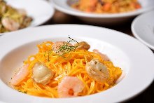 ウニのクリームソースパスタ