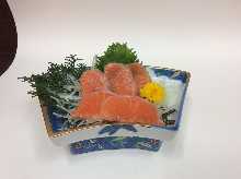 熱海のマス刺し（刺身）