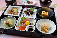 松花堂弁当