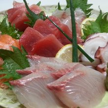 刺身盛り合わせ