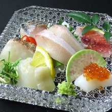 造り　季節の旬魚6貫盛り