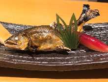 天然鮎塩焼き