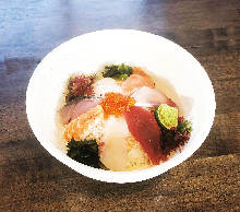 海鮮丼