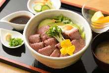 仙台牛 ローストビーフ丼