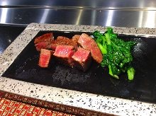 牛ヒレ肉のステーキ