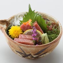 本マグロ中トロ（刺身）