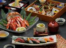 彩りにぎりと紅ずわいがにの浜茹で膳