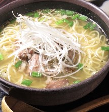 テールラーメン定食（あっさりコクのある極旨テールラーメンを堪能！！）