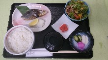 구운 생선 구이 밥상