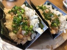 말고기의 타테가미 초밥