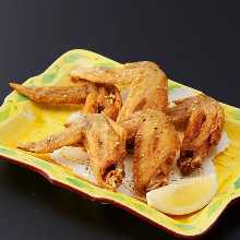 닭날개 튀김 짠맛