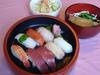 모둠 쥔 초밥