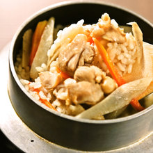 닭고기를 다키코미밥