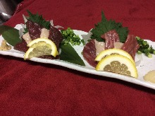 말 육사시미 모둠