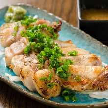 돼지 등심 숯불 구이 돼지 등심 숯불 구이