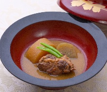 흑돼지 연골 조림