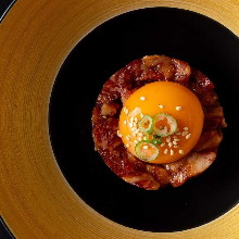 검은 머리와규 육회