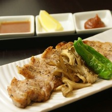 고기 숯불 구이 고기 숯불 구이