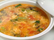 달걀을 풀어 넣은 중국식 수프