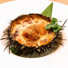 그 외 그라탱, 도리아 그 외 그라탱, 도리아