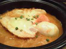 토마토 스프 완성 된 냄비 스튜 토마토 스프 완성 된 냄비 스튜