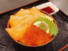 Salmon and salmon roe oyakodon