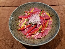 소고기 타타키 샐러드