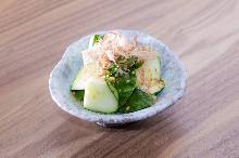 소금 오이 소금 오이