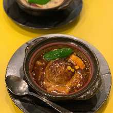 고베규 100% 흙냄비 햄버거《샐러드・라이스 첨부》