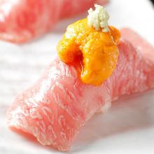 炙烤肉手握寿司