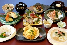 4,400日元套餐 (8道菜)