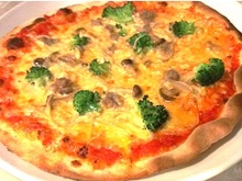 意大利新鲜香肠披萨