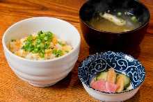 蒜味米饭