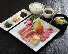 烤肉拼盘