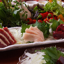 马肉刺身拼盘 马肉刺身拼盘