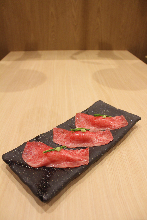 炙烤和牛手握寿司 炙烤和牛手握寿司